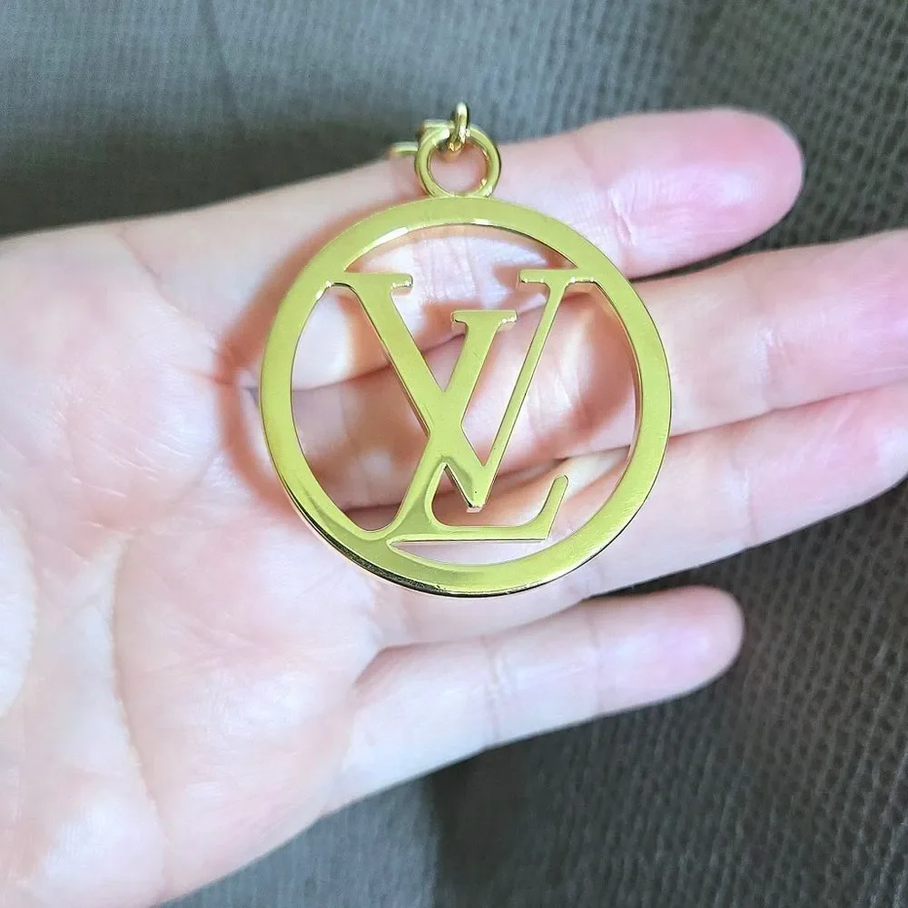 Louis Vuitton Circle Bag Charm WITHOUT Keyholder - Used